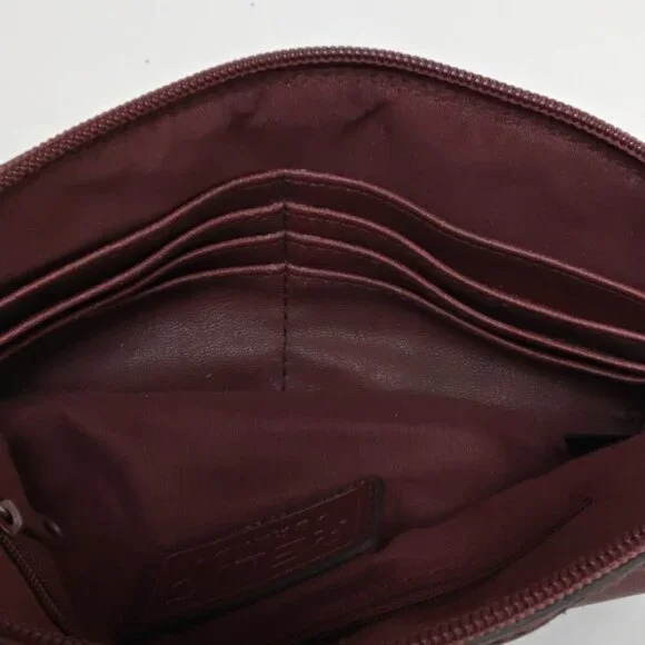 Relic Clutch / Wristlet Burgundy / Red brown coloring - Picture 2 of 9